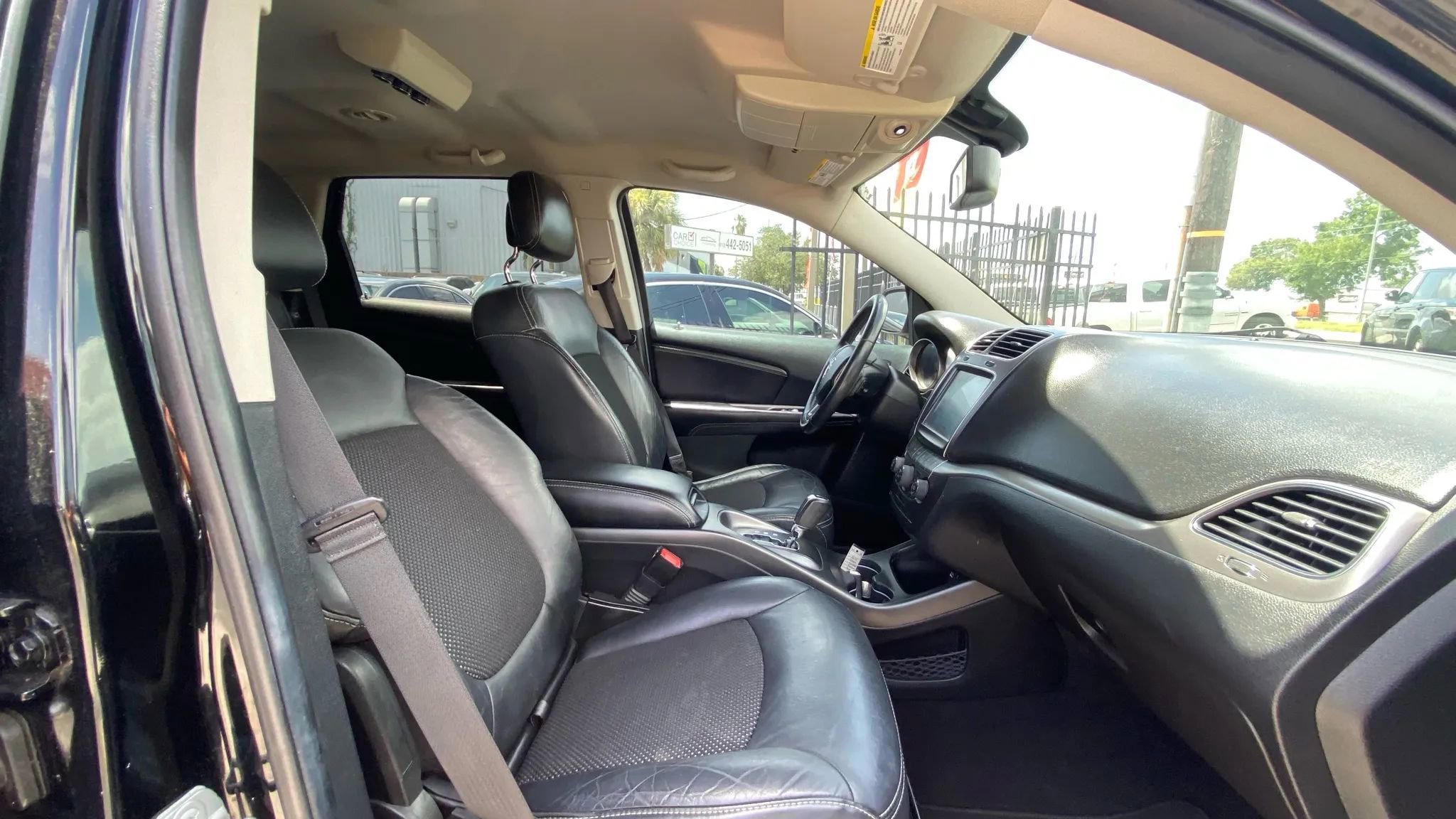 Used 2014 Dodge Journey Crossroad w/ Flexible Seating Group image 14