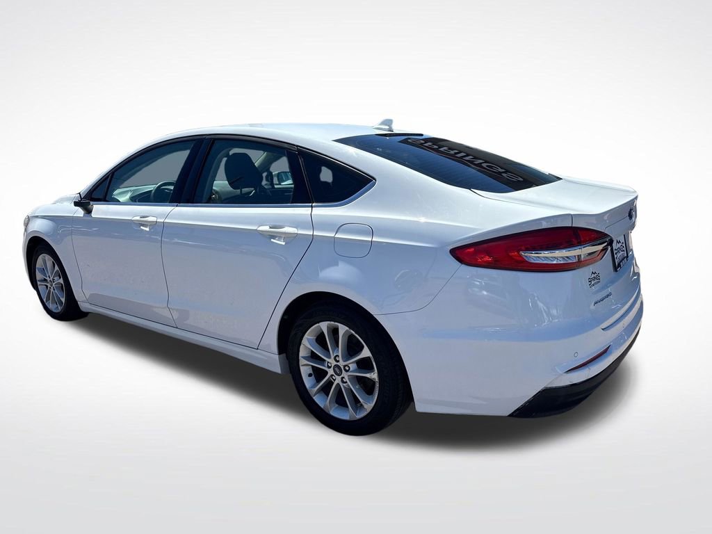 Used 2020 Ford Fusion SE FWD image 3