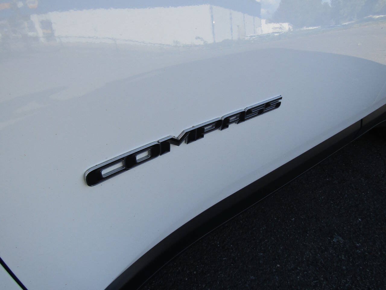 Used 2024 Jeep Compass Latitude AWD/4WD image 27
