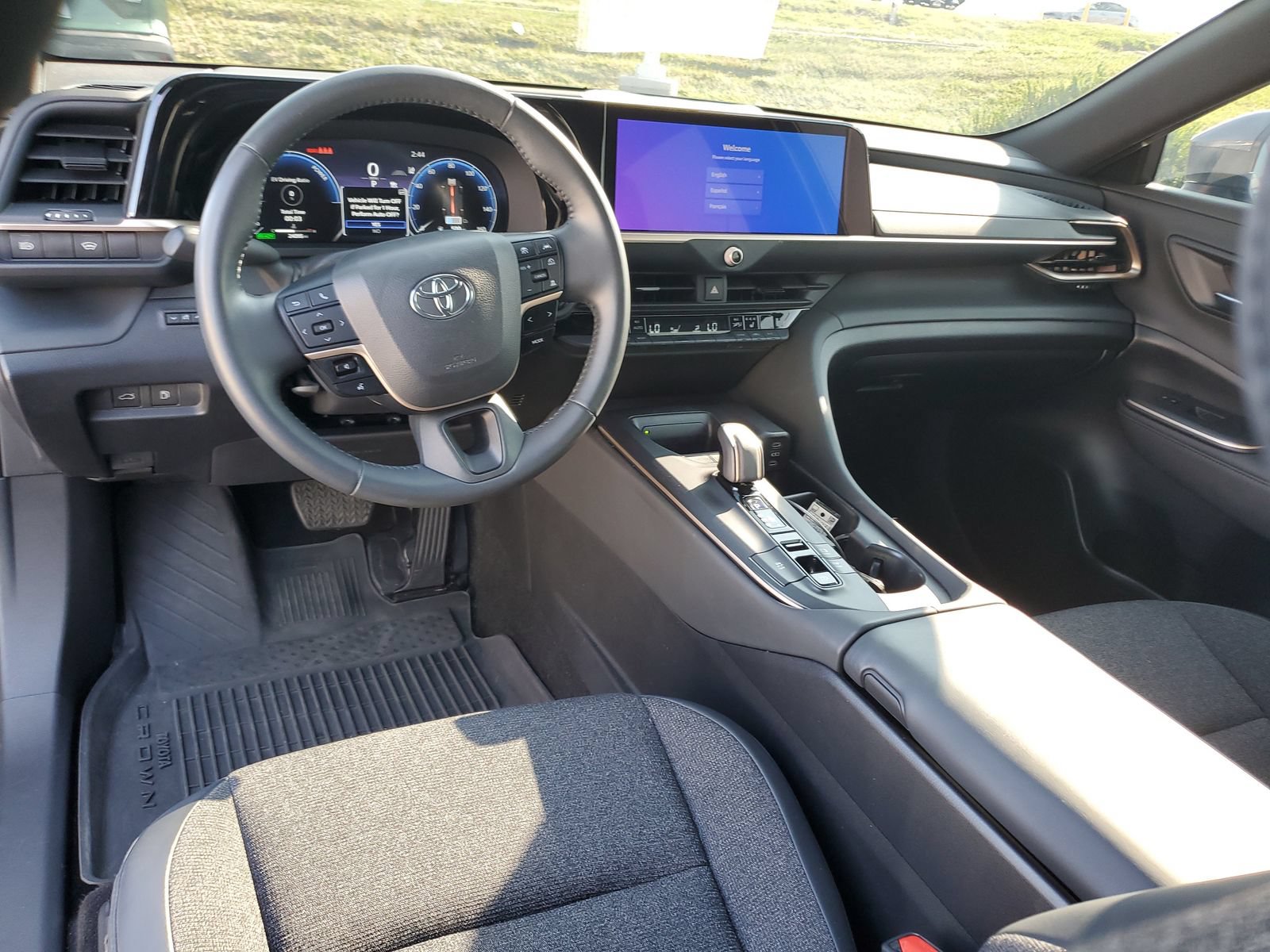 Certified 2023 Toyota Crown AWD/4WD image 10
