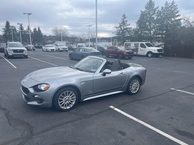 Used 2017 FIAT 124 Spider Classica image 21