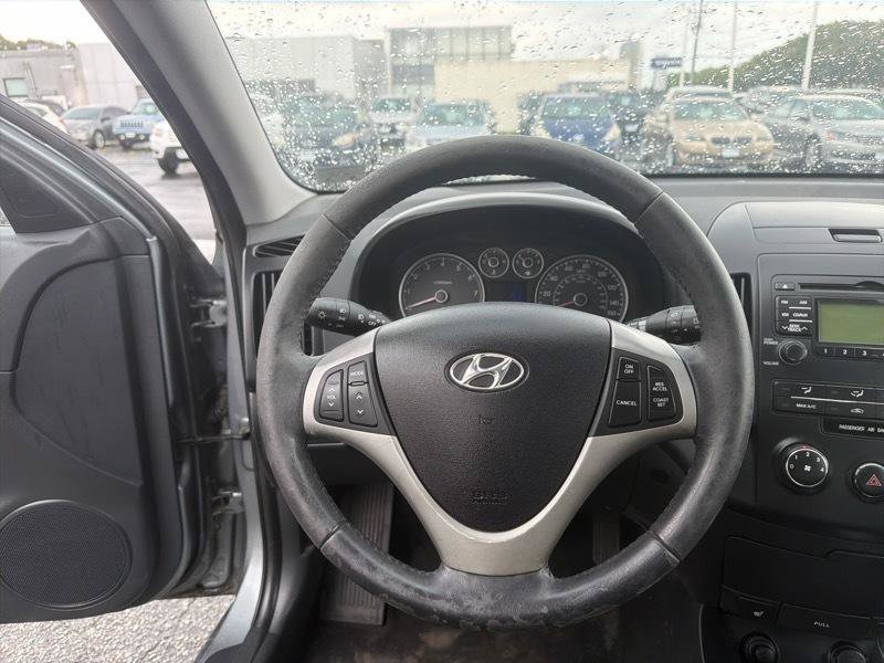 Used 2011 Hyundai Elantra FWD image 21
