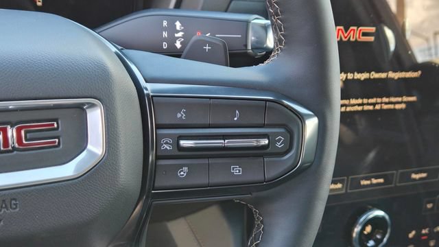 New 2026 GMC Terrain AT4 w/ Technology Package II AWD/4WD image 17