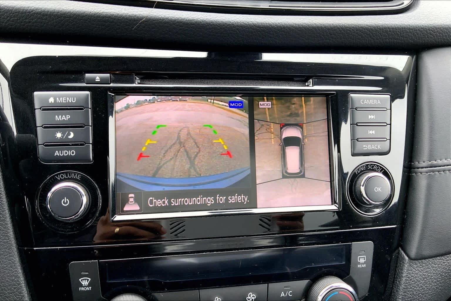 Used 2019 Nissan Rogue SL AWD/4WD image 29