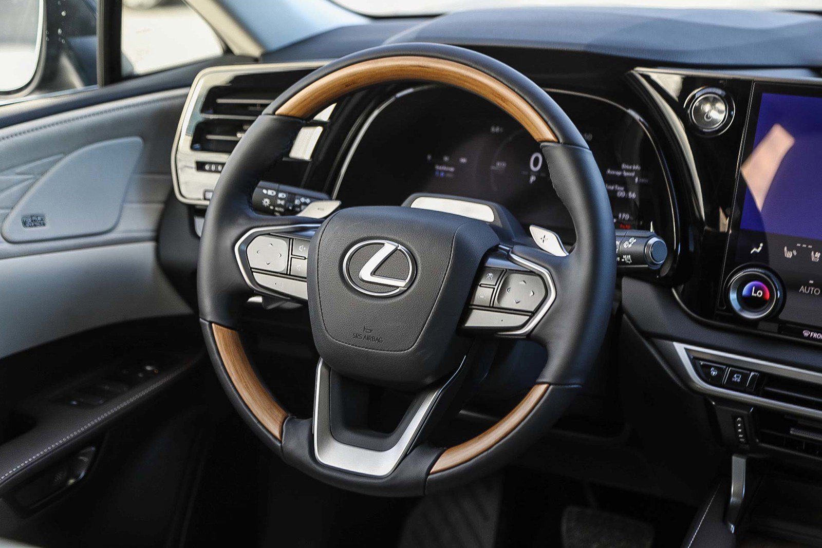 New 2026 Lexus RX 450h 450h+ Luxury image 15