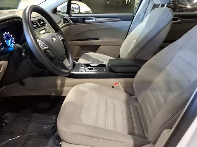 Certified 2017 Ford Fusion SE FWD image 12