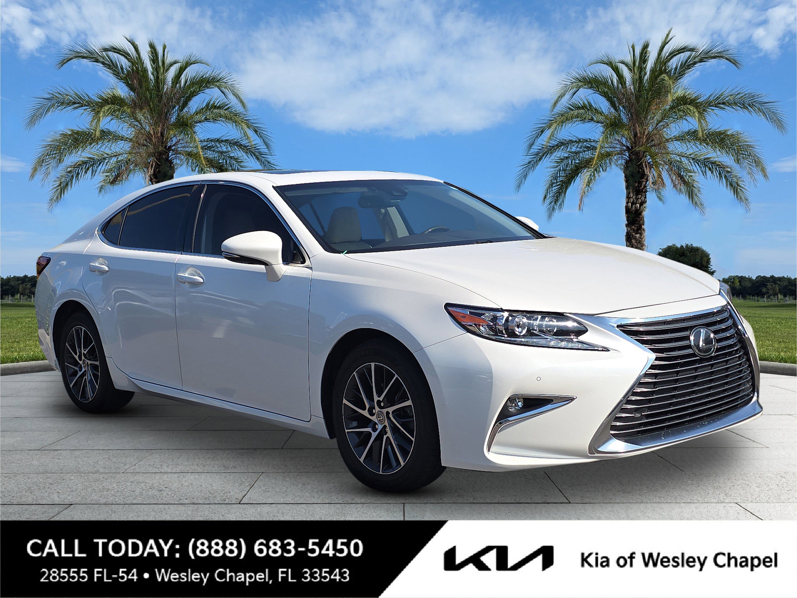 Used 2017 Lexus ES 350 image 1