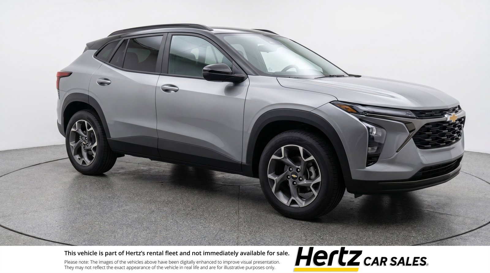 Used 2025 Chevrolet Trax LT FWD image 1