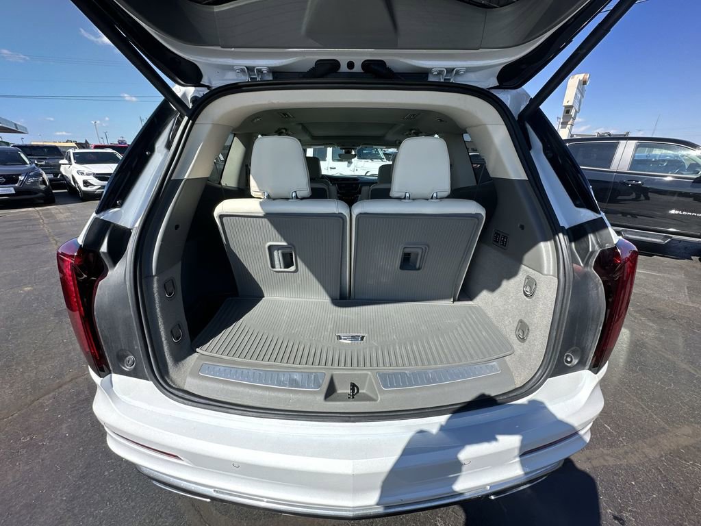 Used 2024 Cadillac XT6 Premium Luxury w/ Technology Package image 25