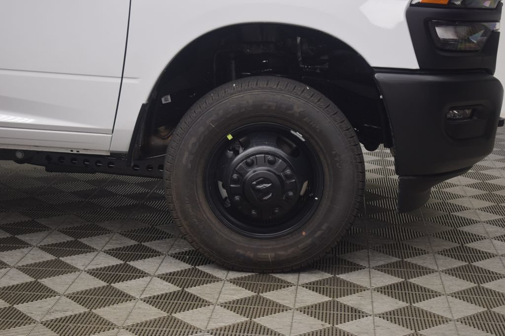 New 2026 RAM 3500 Tradesman RWD image 30