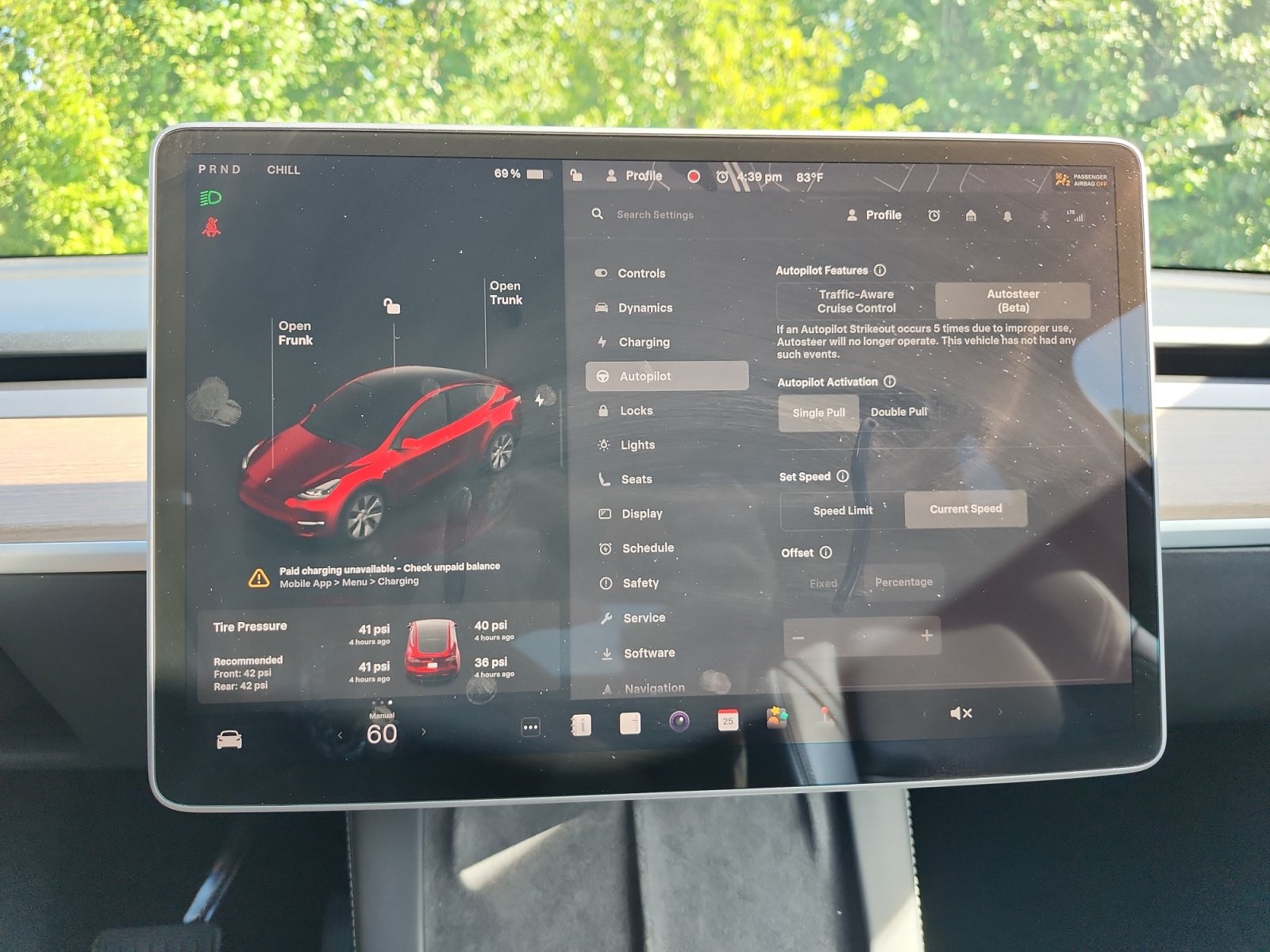 Used 2024 Tesla Model Y Long Range AWD/4WD image 17