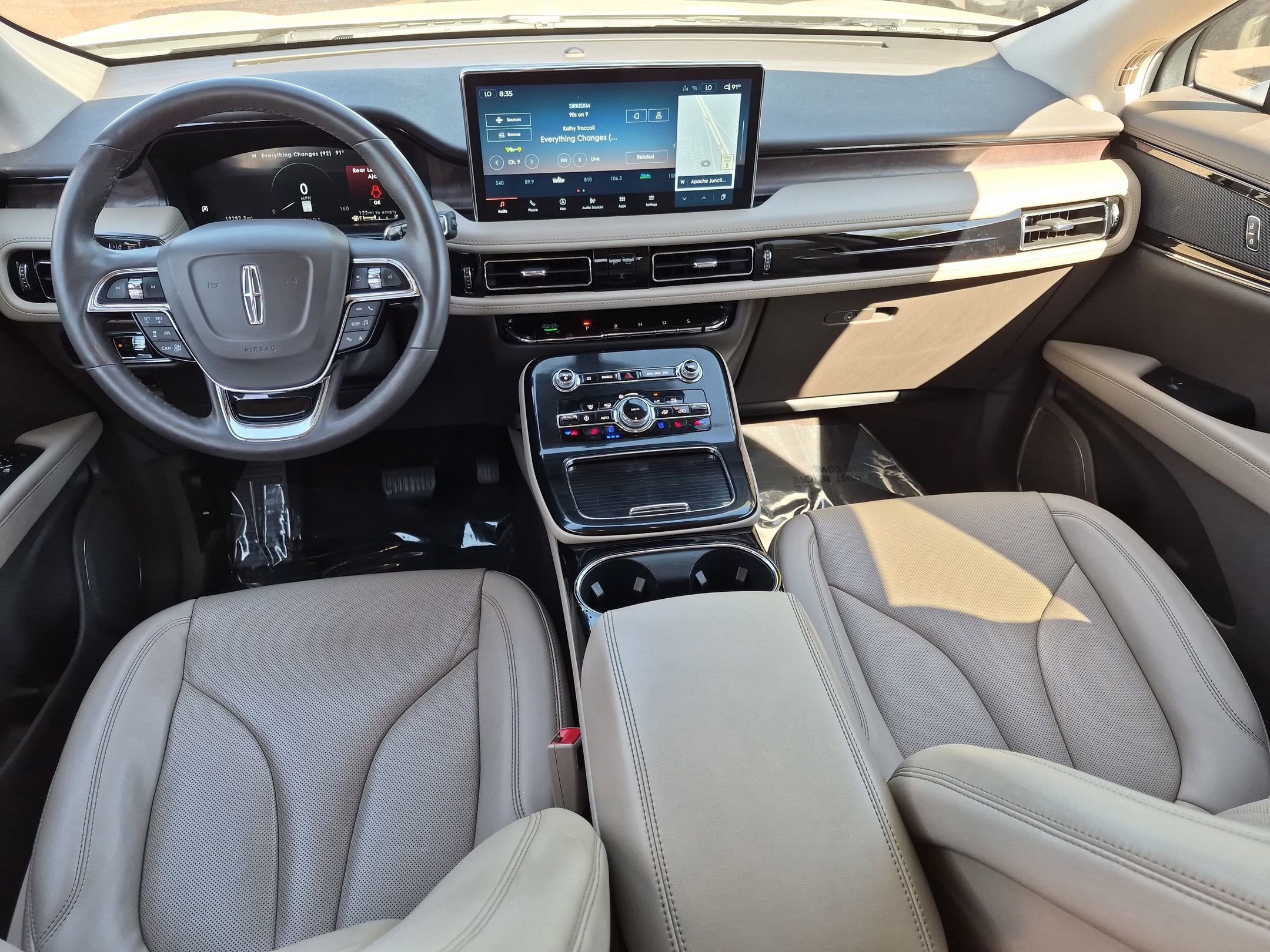 Used 2022 Lincoln Nautilus Reserve AWD/4WD image 23