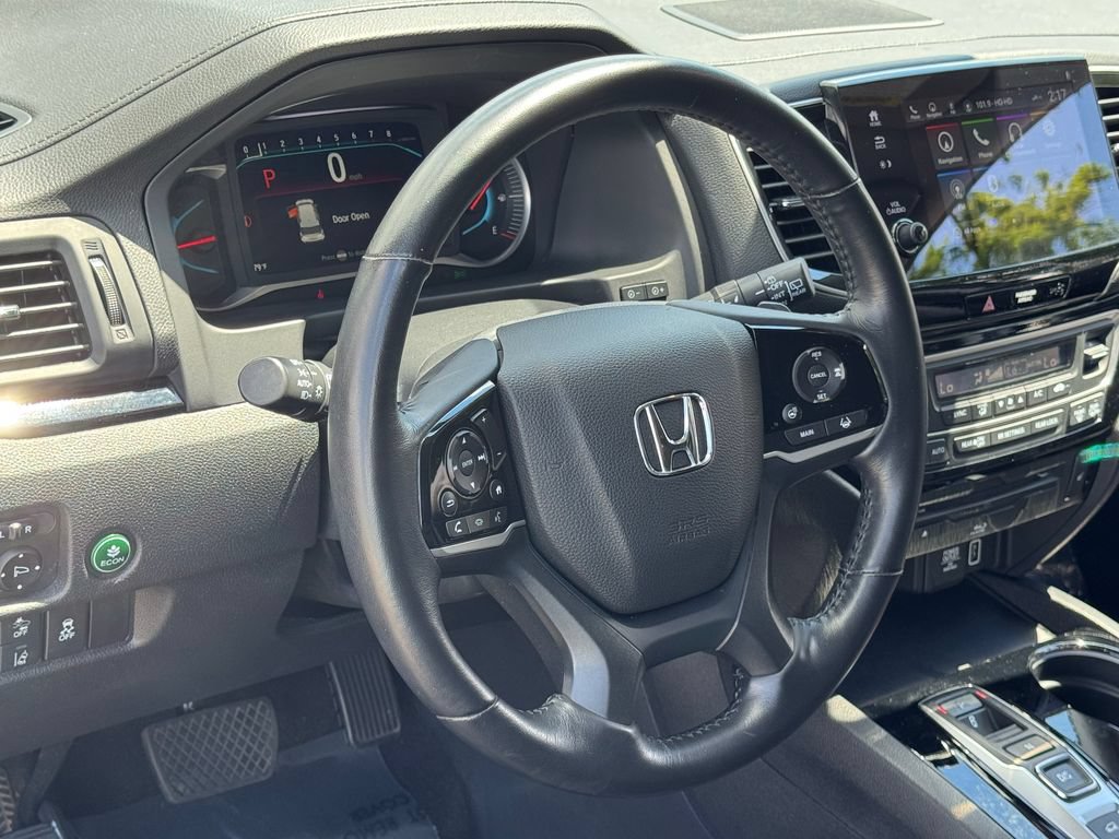 Used 2019 Honda Pilot Touring image 9