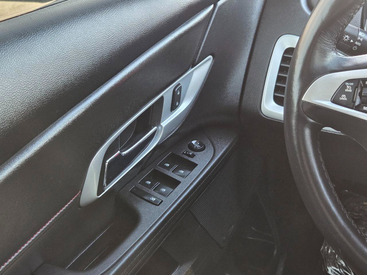 Used 2017 GMC Terrain SLT w/ Open Road Package image 26