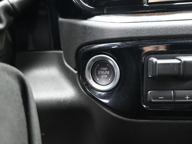 Used 2024 Chevrolet Silverado 2500 LT w/ Convenience Package image 18