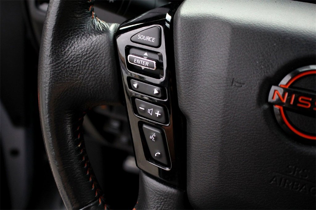 Used 2025 Nissan Frontier Pro-X image 12