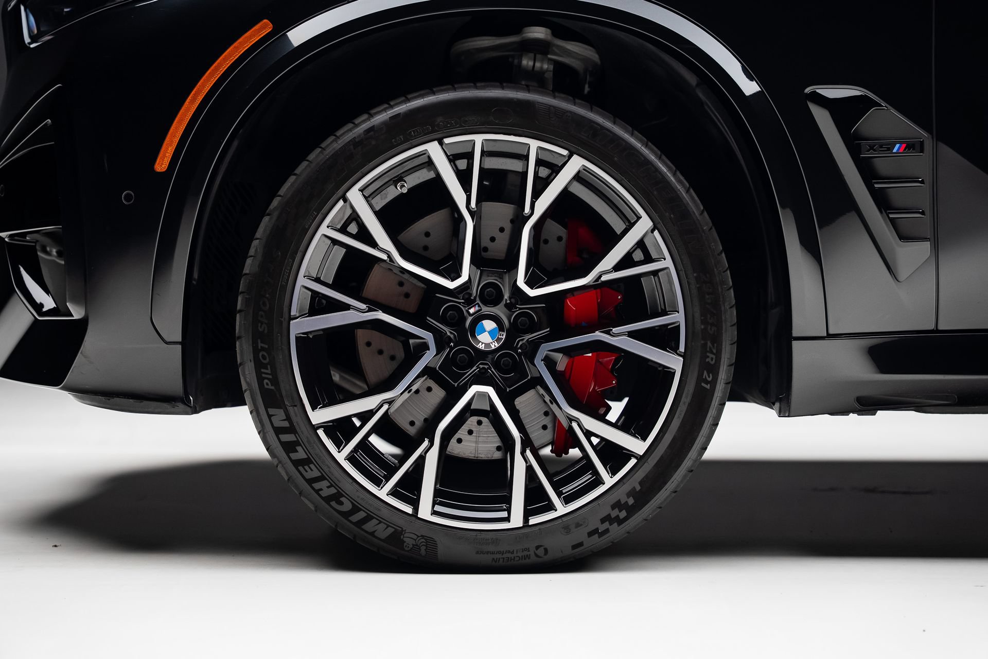 Used 2024 BMW X5 M Competition w/ Executive Package AWD/4WD image 20