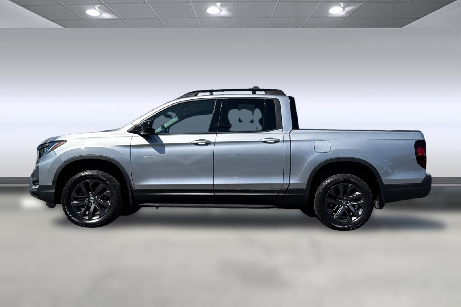Used 2022 Honda Ridgeline Sport image 2