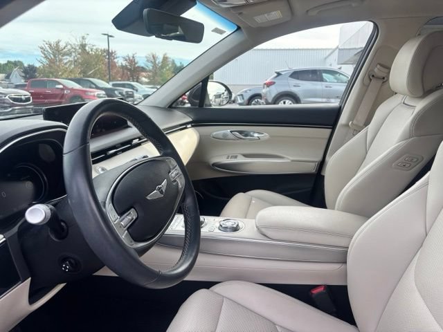 Used 2023 Genesis GV70 2.5T w/ Select Package AWD/4WD image 11