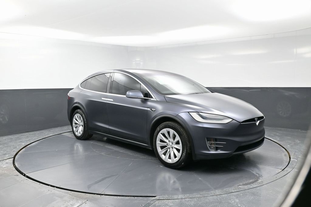 Used 2021 Tesla Model X Long Range image 2