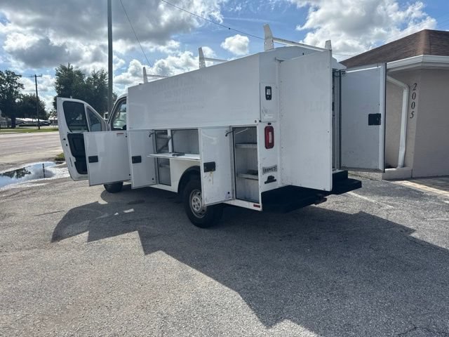 Used 2019 RAM ProMaster 3500 w/ Premium Appearance Group FWD image 2