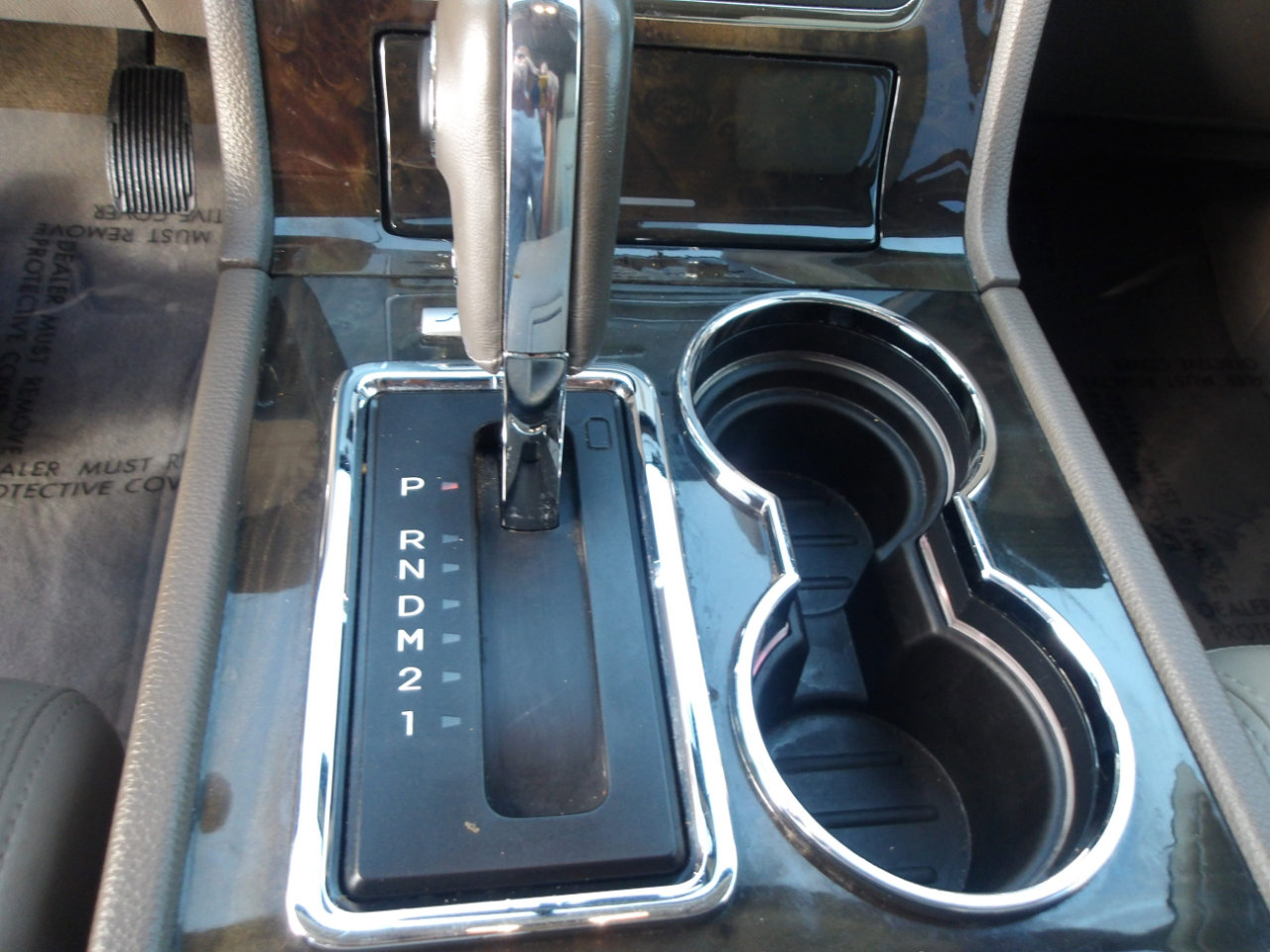 Used 2017 Lincoln Navigator Select image 26