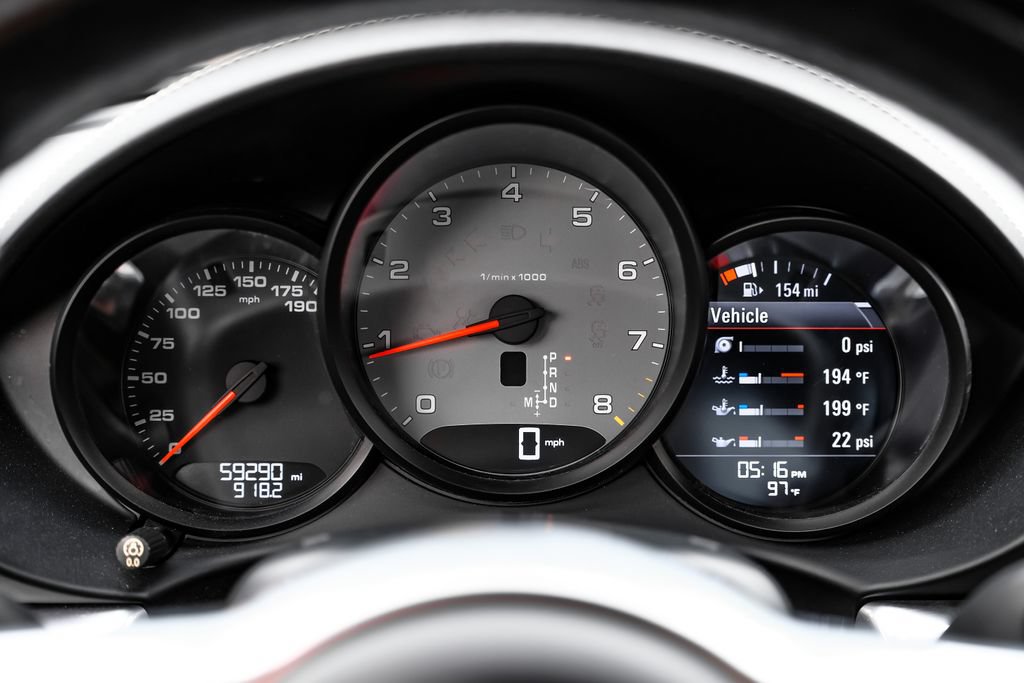 Used 2018 Porsche 718 Boxster S RWD image 21