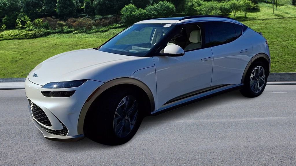 Used 2025 Genesis GV60 RWD image 4