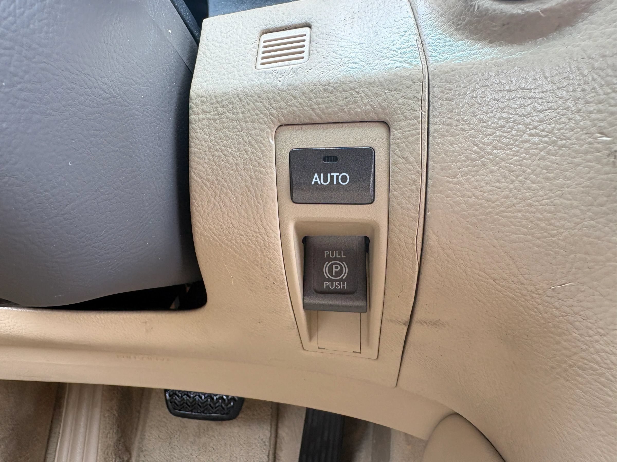 Used 2007 Lexus LS 460 L RWD image 27
