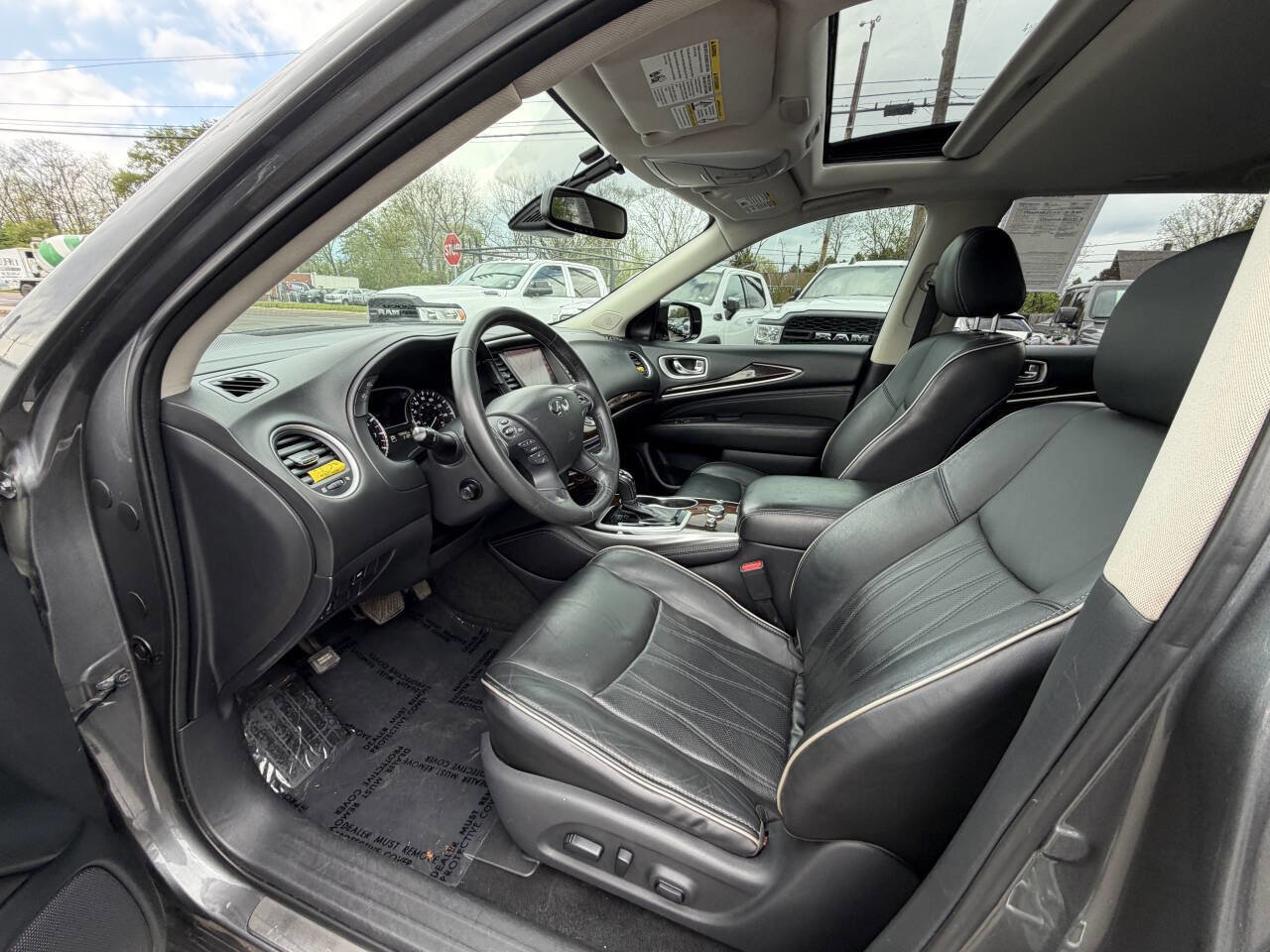 Used 2019 INFINITI QX60 Luxe w/ Sensory Package AWD/4WD image 10