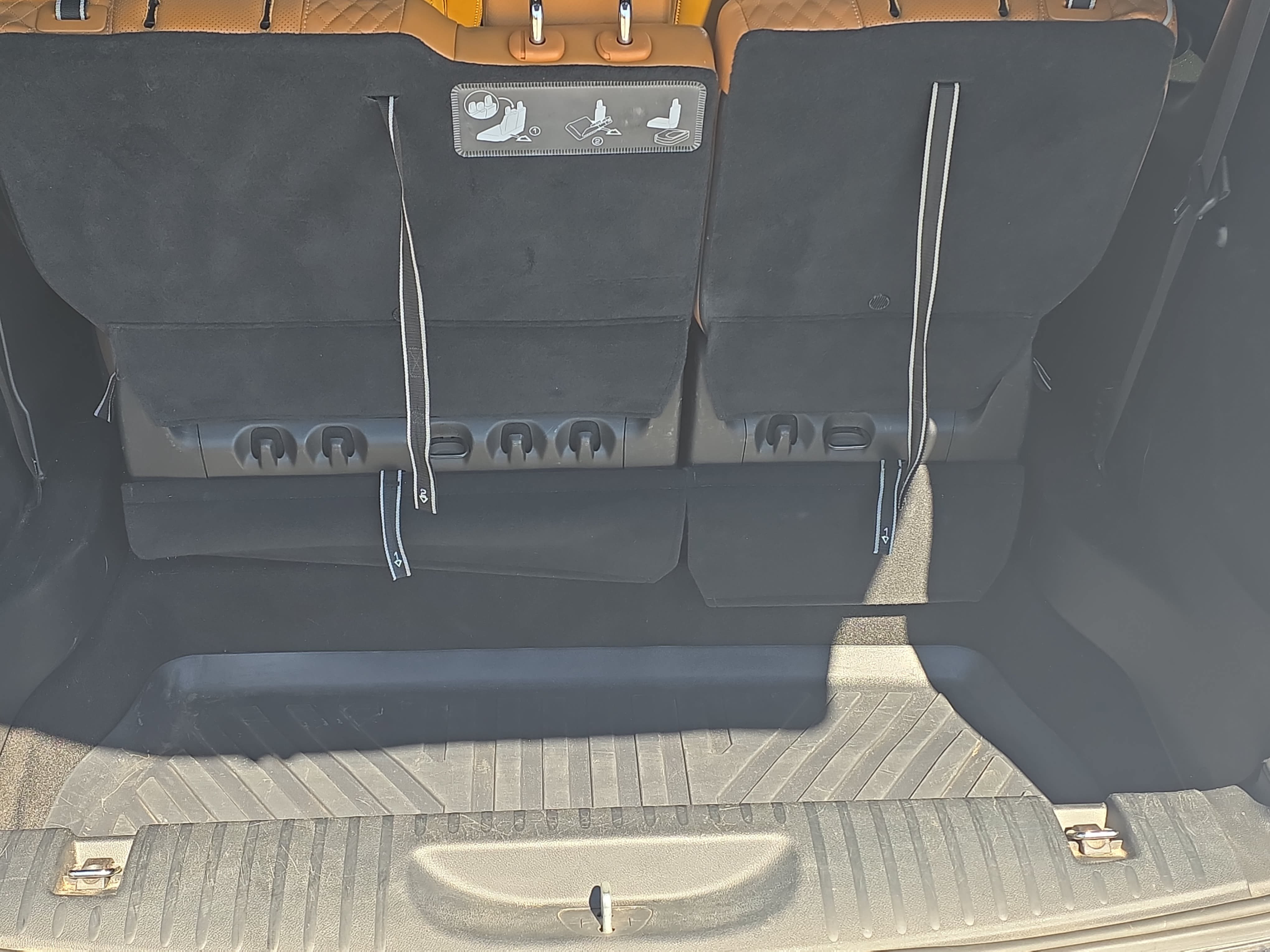 Used 2021 Chrysler Pacifica Pinnacle FWD image 13