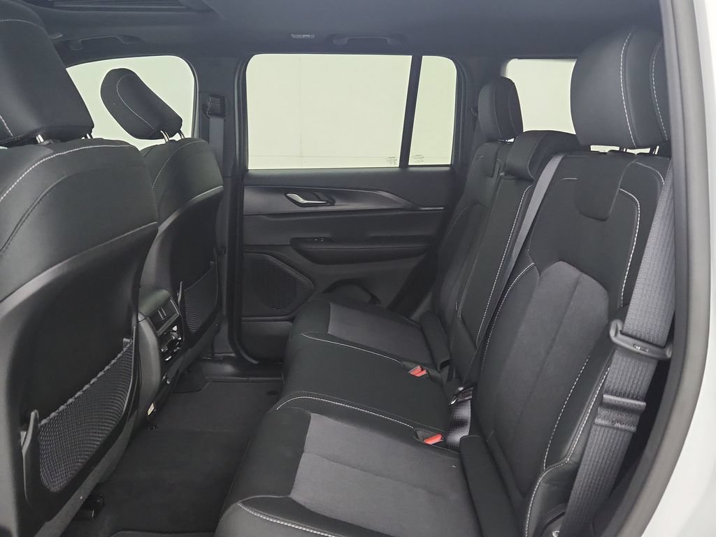 New 2026 Jeep Grand Cherokee Laredo X AWD/4WD image 29