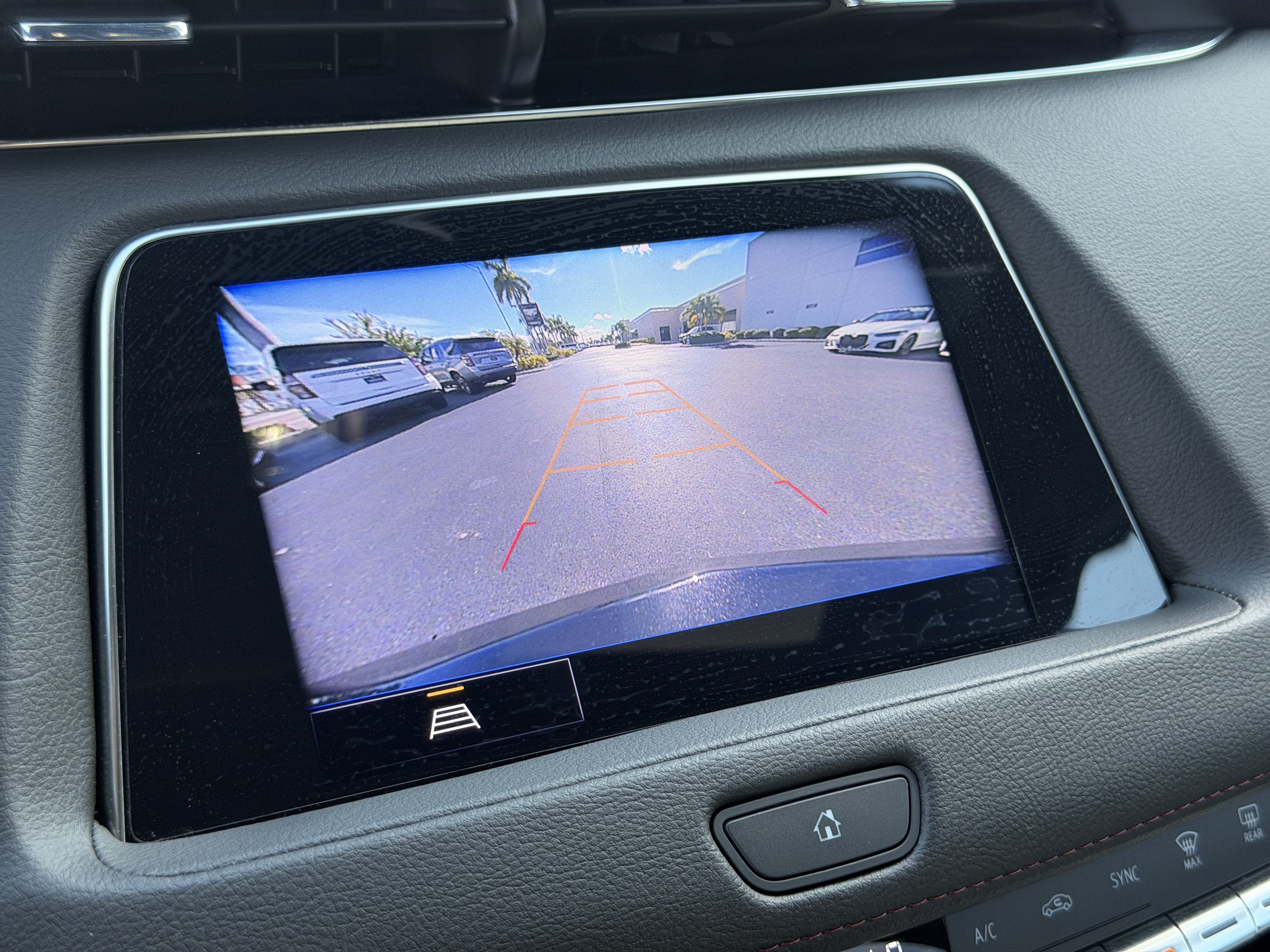 Certified 2023 Cadillac XT4 Sport FWD image 26