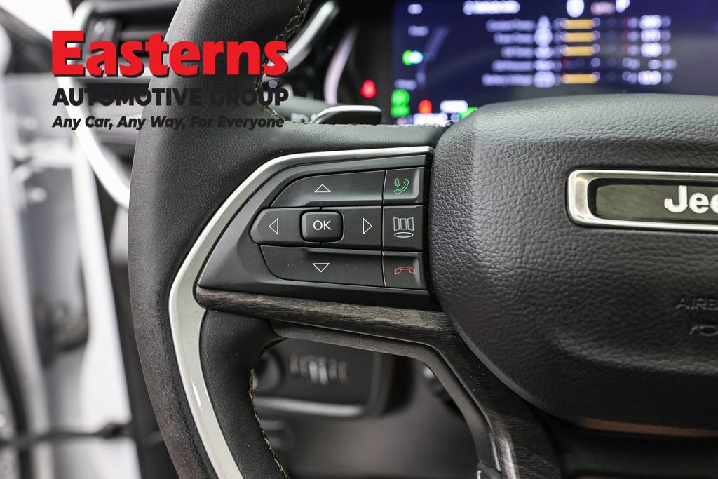 Used 2022 Jeep Grand Cherokee Limited 4xe w/ Luxury Tech Group II AWD/4WD image 14