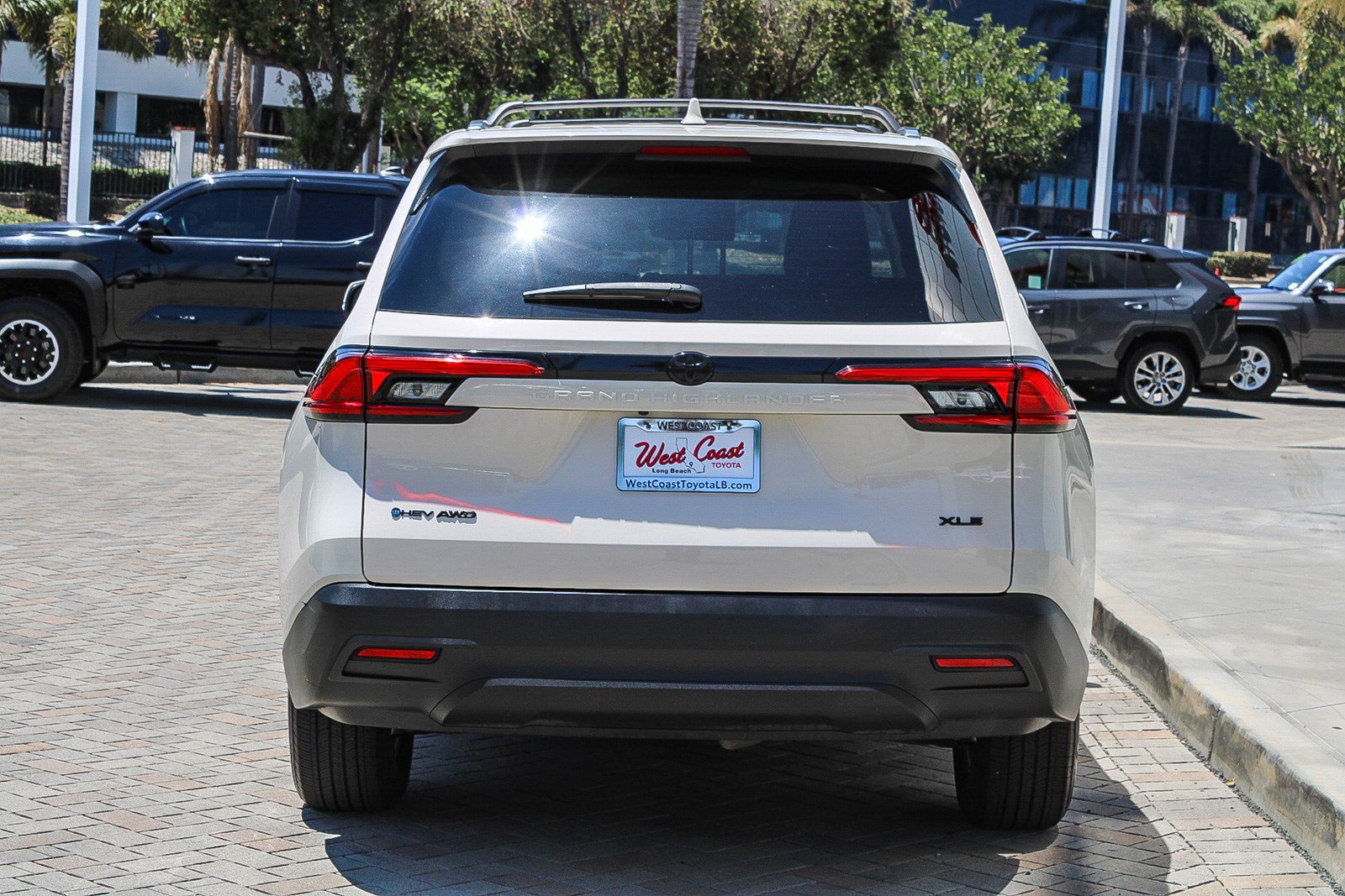Certified 2024 Toyota Grand Highlander AWD Hybrid image 8