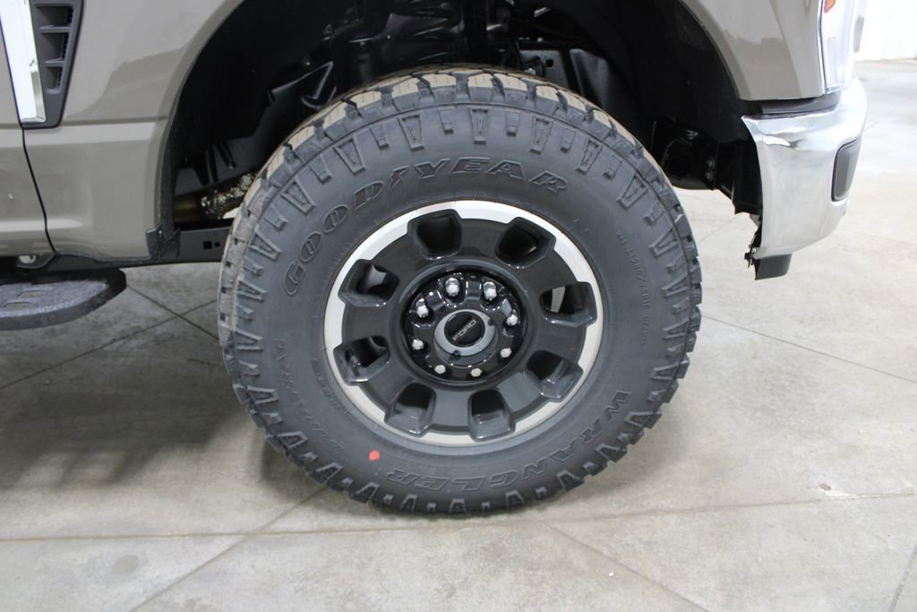 New 2026 Ford F350 King Ranch w/ Tremor Off-Road Package image 46