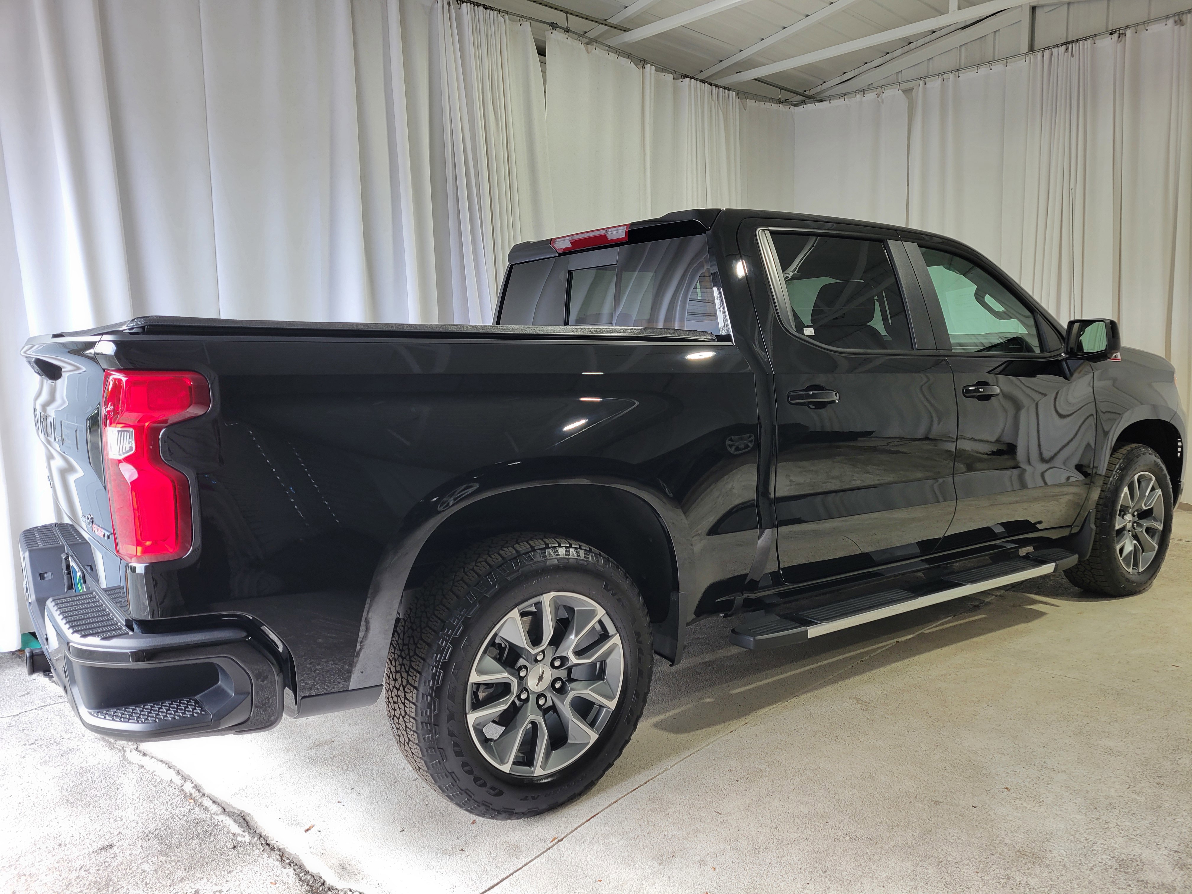 Certified 2025 Chevrolet Silverado 1500 RST w/ RST All Star Premium Package image 5