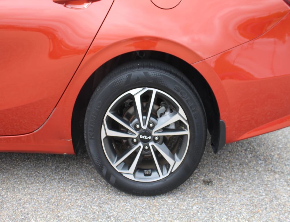 Used 2022 Kia Forte LXS image 18