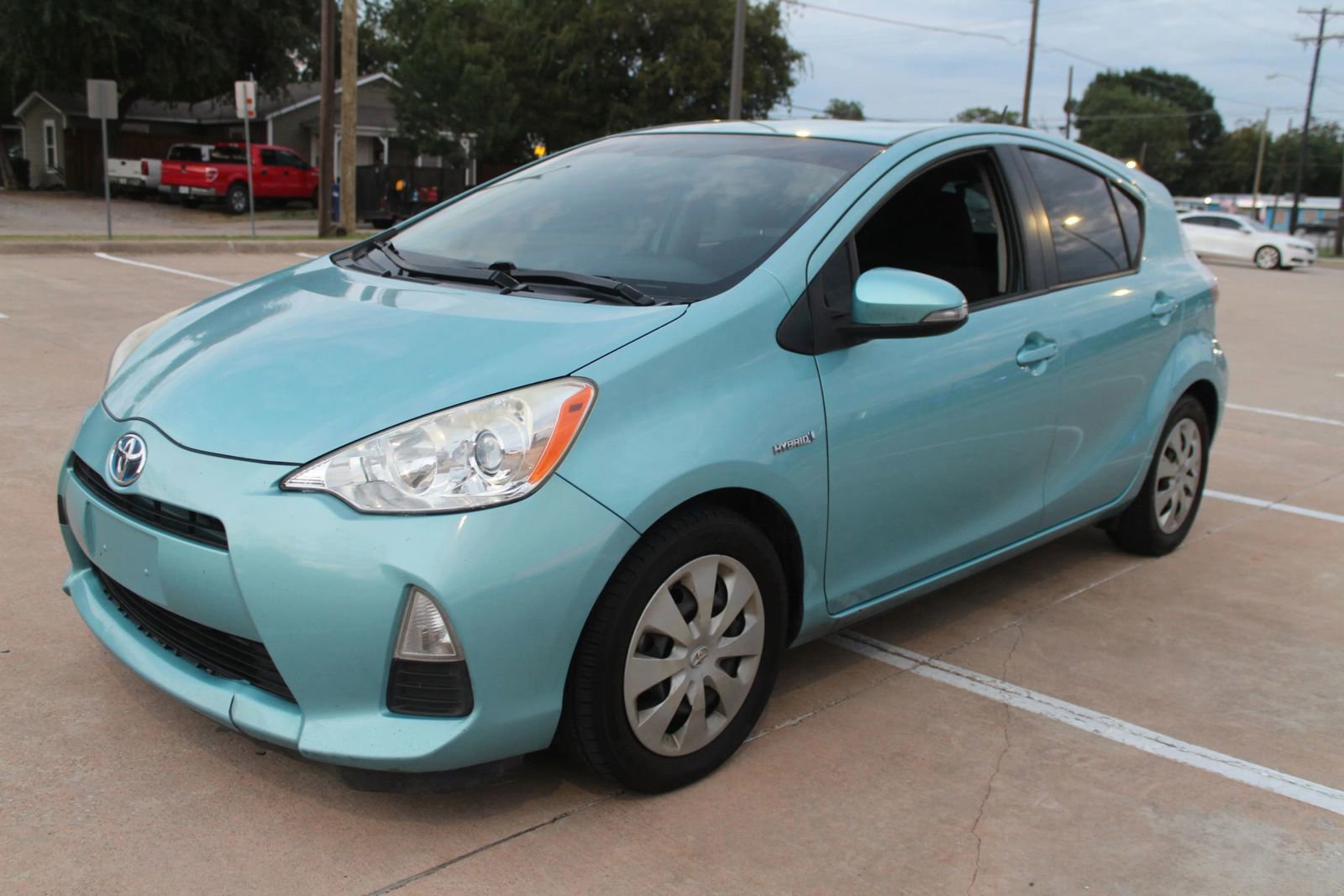 Used 2014 Toyota Prius C Two image 4