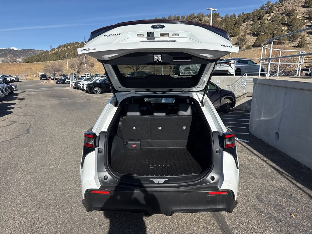 Used 2023 Toyota bZ4X XLE image 5