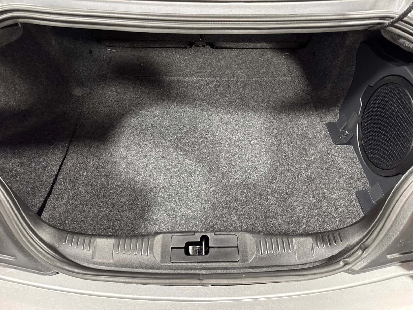 Used 2020 Ford Mustang Shelby GT500 w/ Technology Package RWD image 27