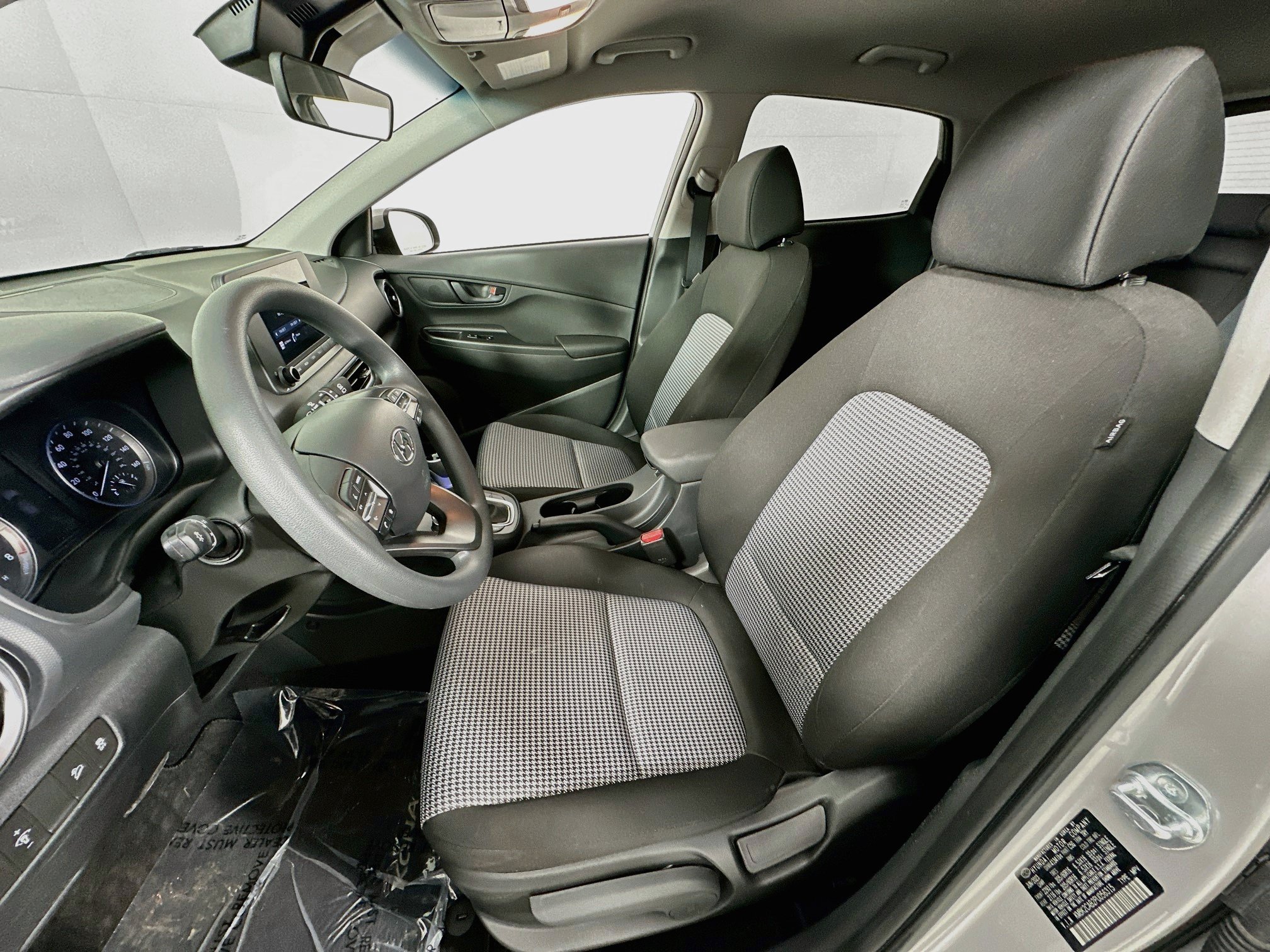 Used 2023 Hyundai Kona SE w/ Cargo Package AWD/4WD image 19