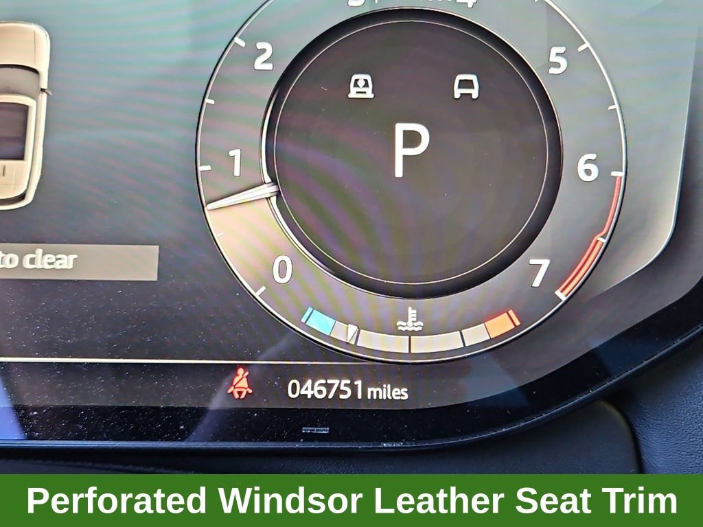 Used 2023 Land Rover Range Rover Long Wheelbase SE image 13