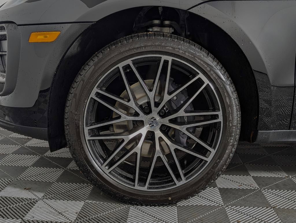 New 2026 Porsche Macan Turbo image 11