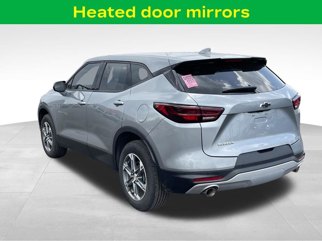 Used 2024 Chevrolet Blazer LT w/ Driver Confidence Package FWD image 12