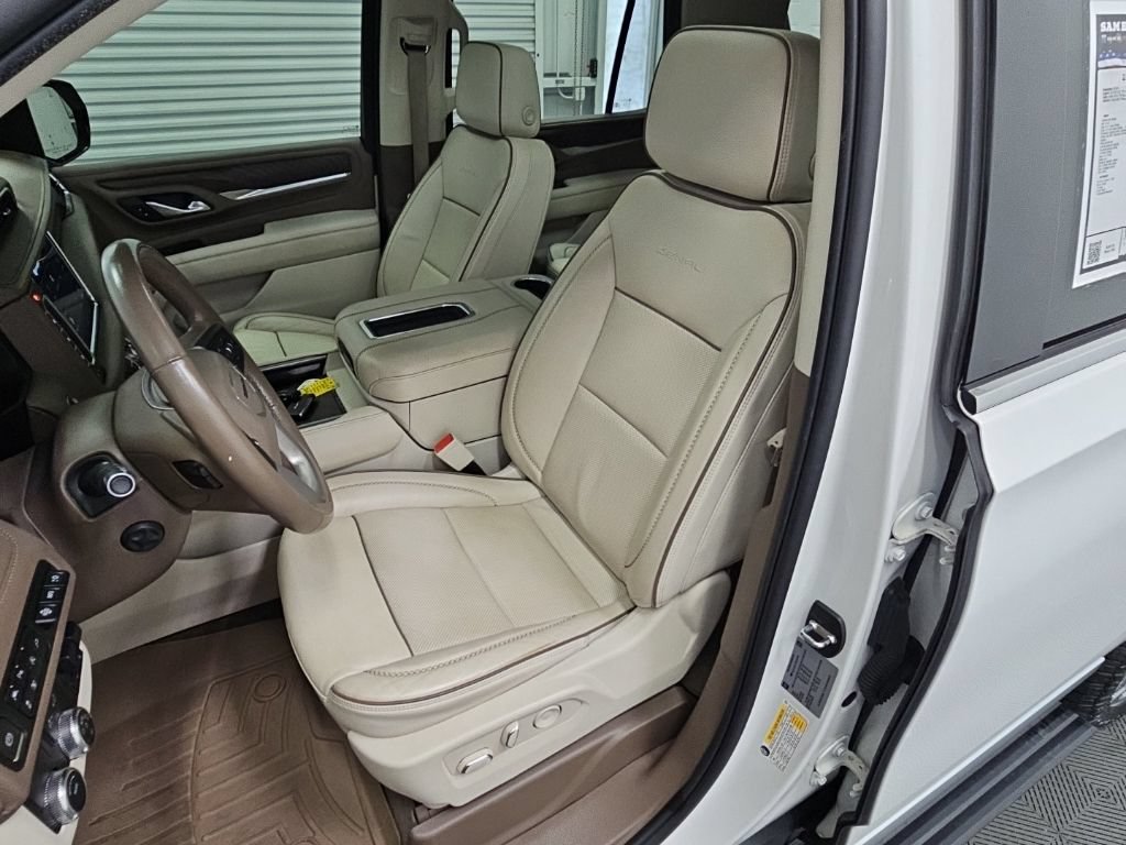 Used 2022 GMC Yukon Denali w/ Advanced Technology Package RWD image 31