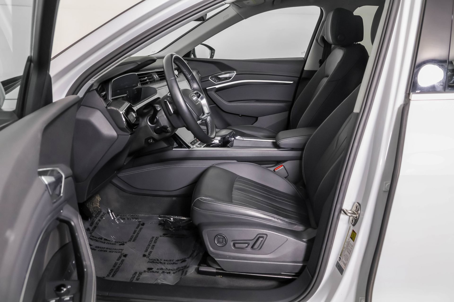 Used 2021 Audi e-tron Premium AWD/4WD image 7