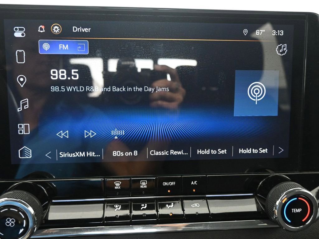 Used 2024 Chevrolet Colorado Trail Boss w/ Technology Package image 29