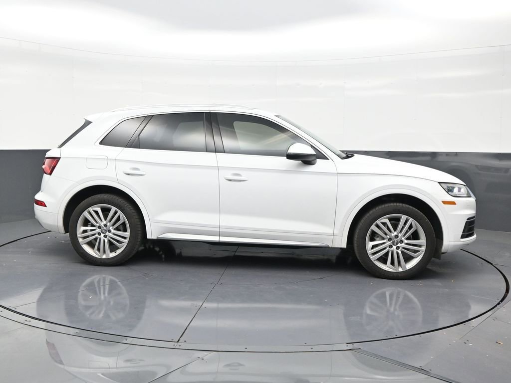 Used 2018 Audi Q5 2.0T Premium Plus w/ Premium Plus Package AWD/4WD image 6