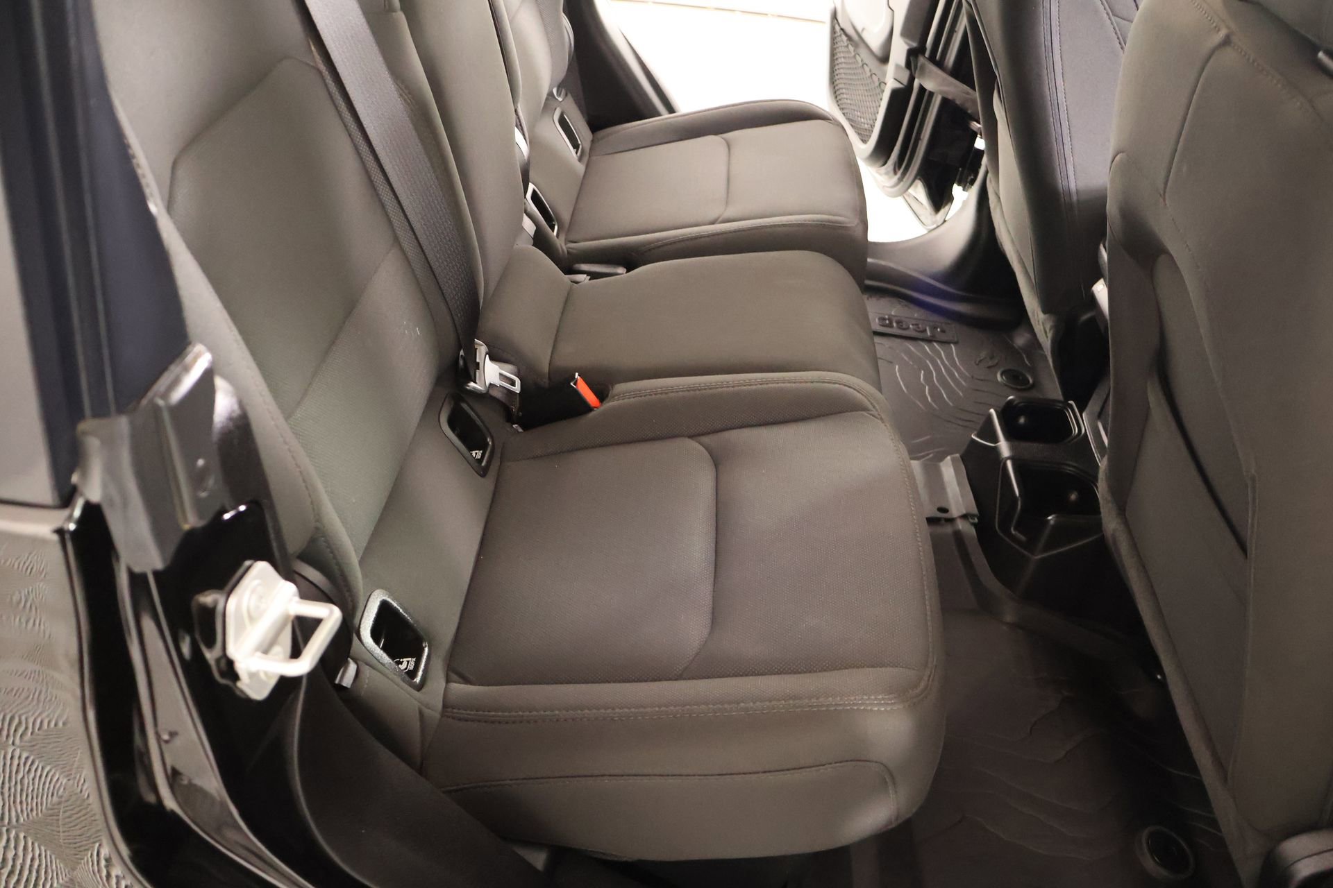 Used 2023 Jeep Gladiator Willys image 13